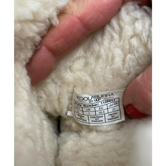 New KOOLABURRA BY UGG Andrah Suede Leather Short Boot Sz 2 Y  Big Girls Purple - Picture 10 of 12